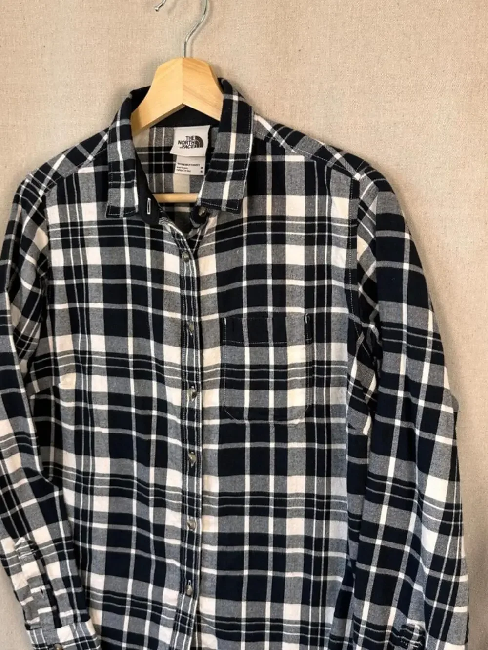 The North Face Womens Plaid Berkeley Girlfriend Shirt‎ M